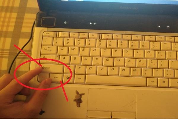 电脑怎么调出来软键盘(键盘坏了怎么用软键盘)